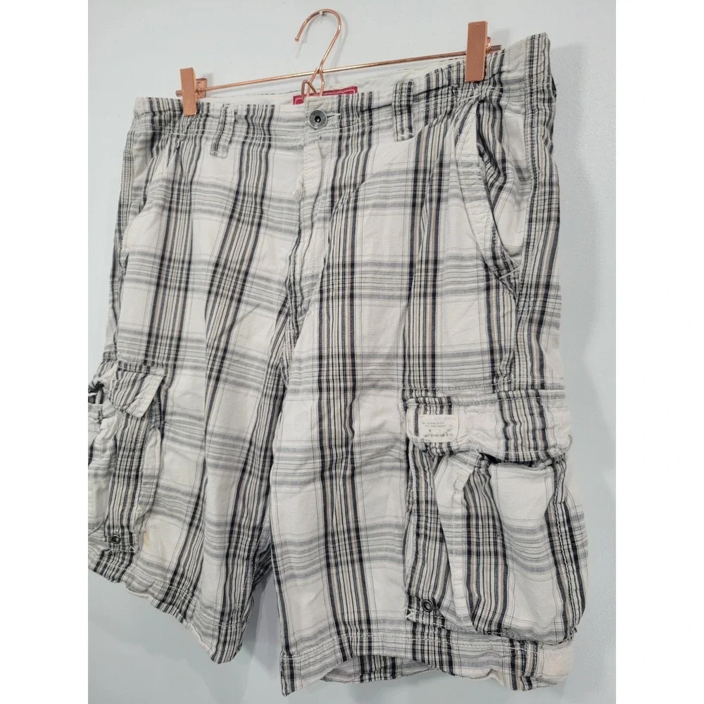 Levis Mens Plaid Cargo Shorts Y2K Skater Cotton Size 36‎ Relaxed Fit Utility